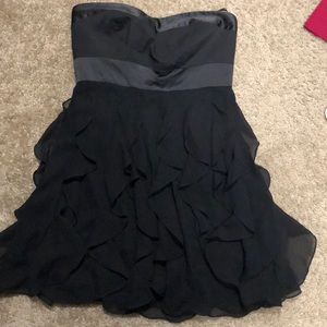 Black strapless party dress. Silk and chiffon.